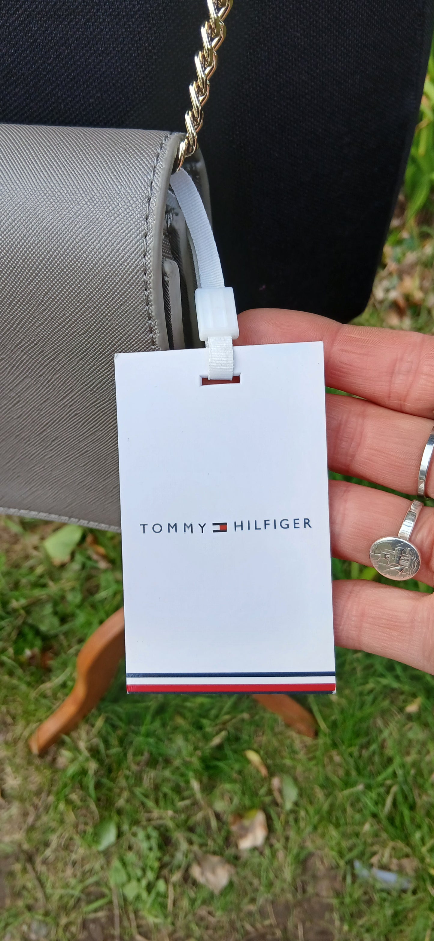 Tommy Hilfiger bag