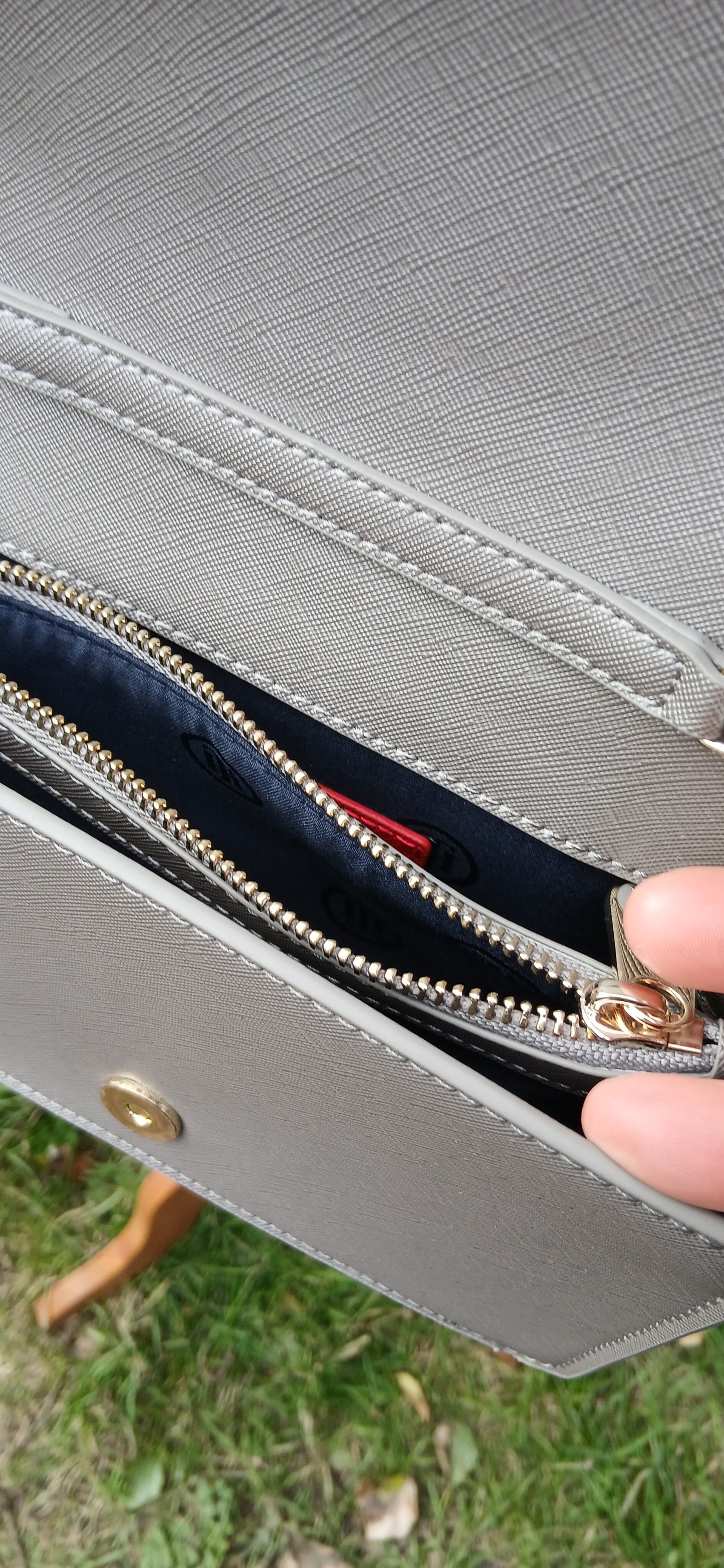 Tommy Hilfiger bag