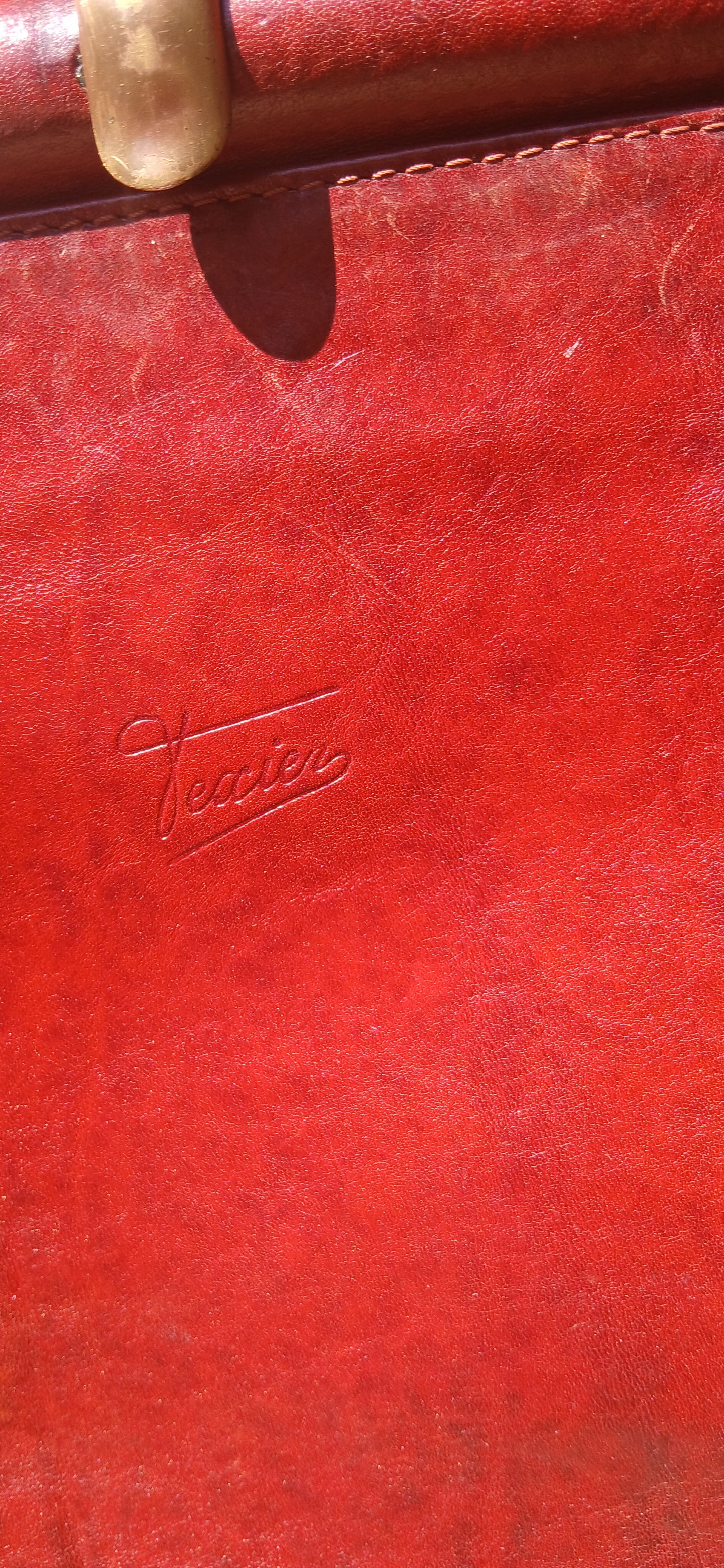 Vintage leather bag