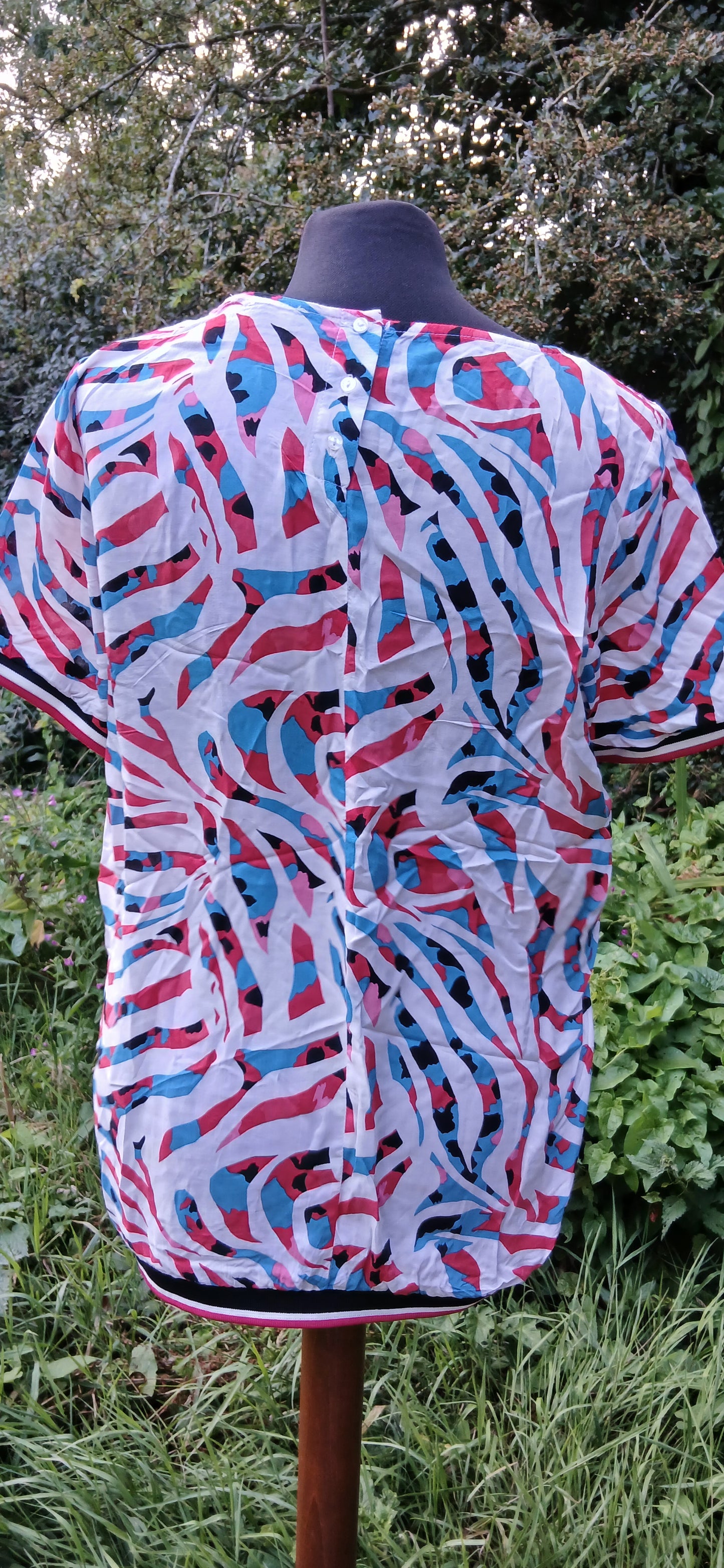 Geisha top size 12