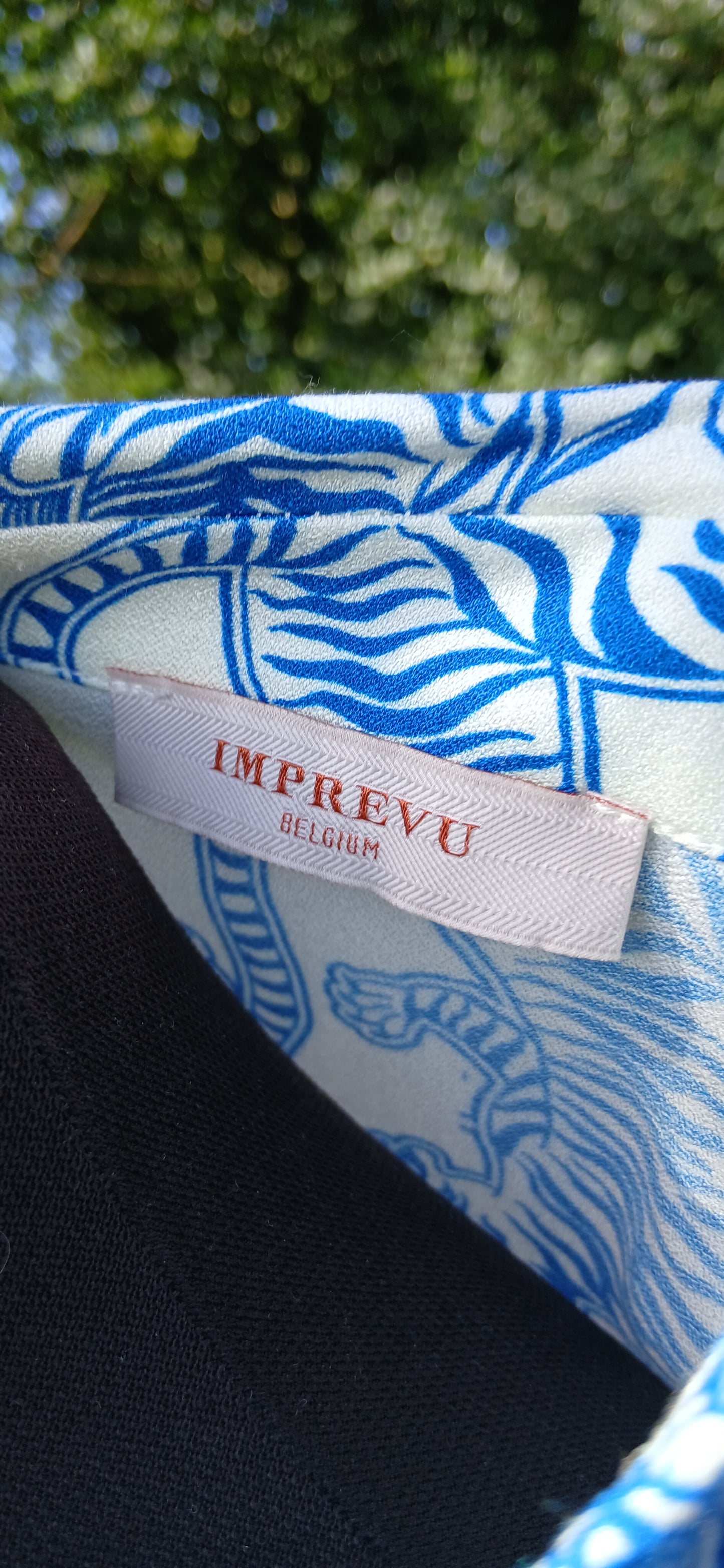 Imprevu shirt size 10