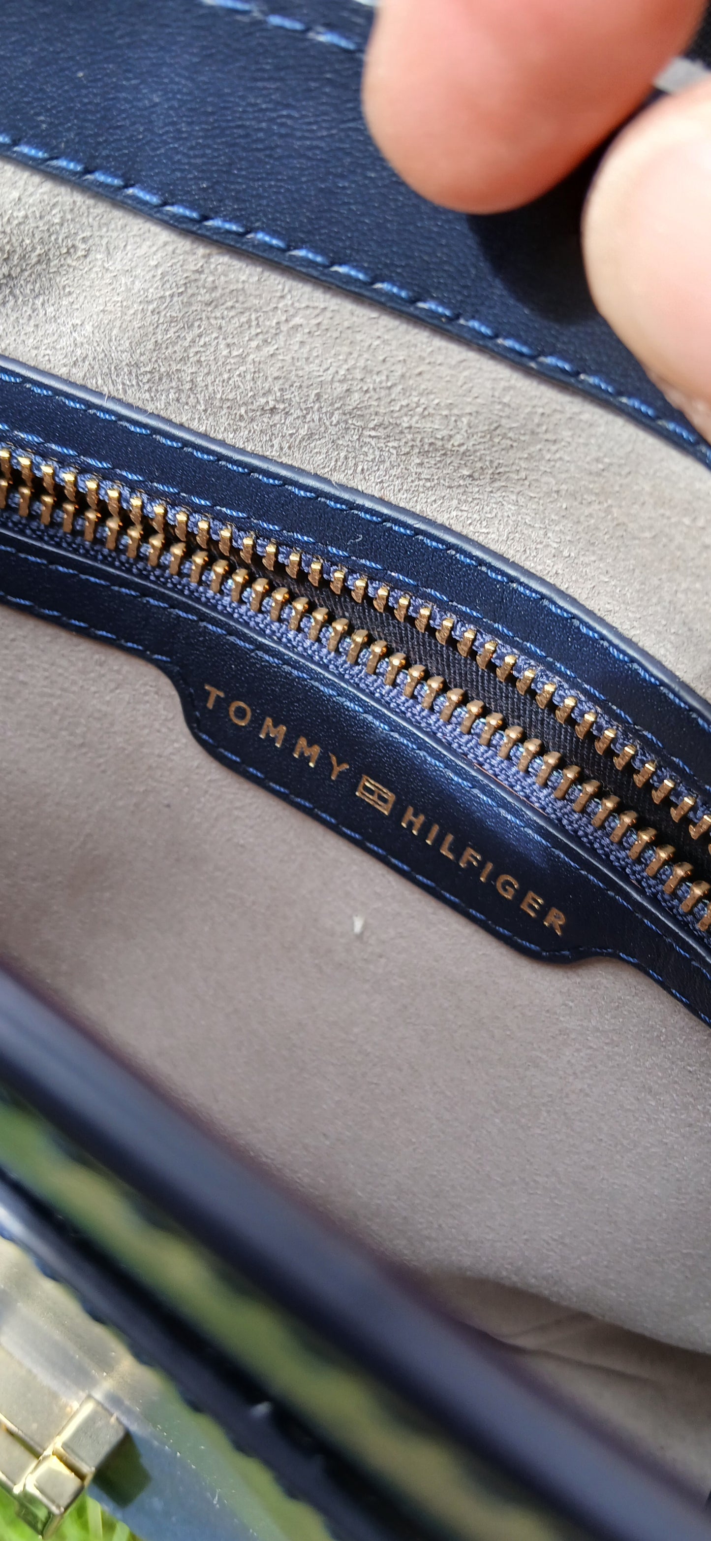 Tommy Hilfiger bag
