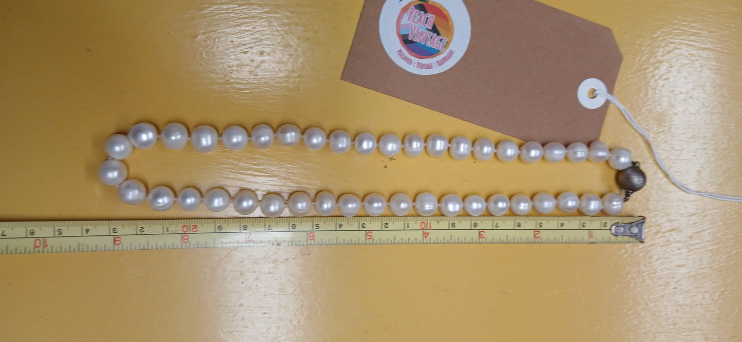 Vintage Pearl necklace