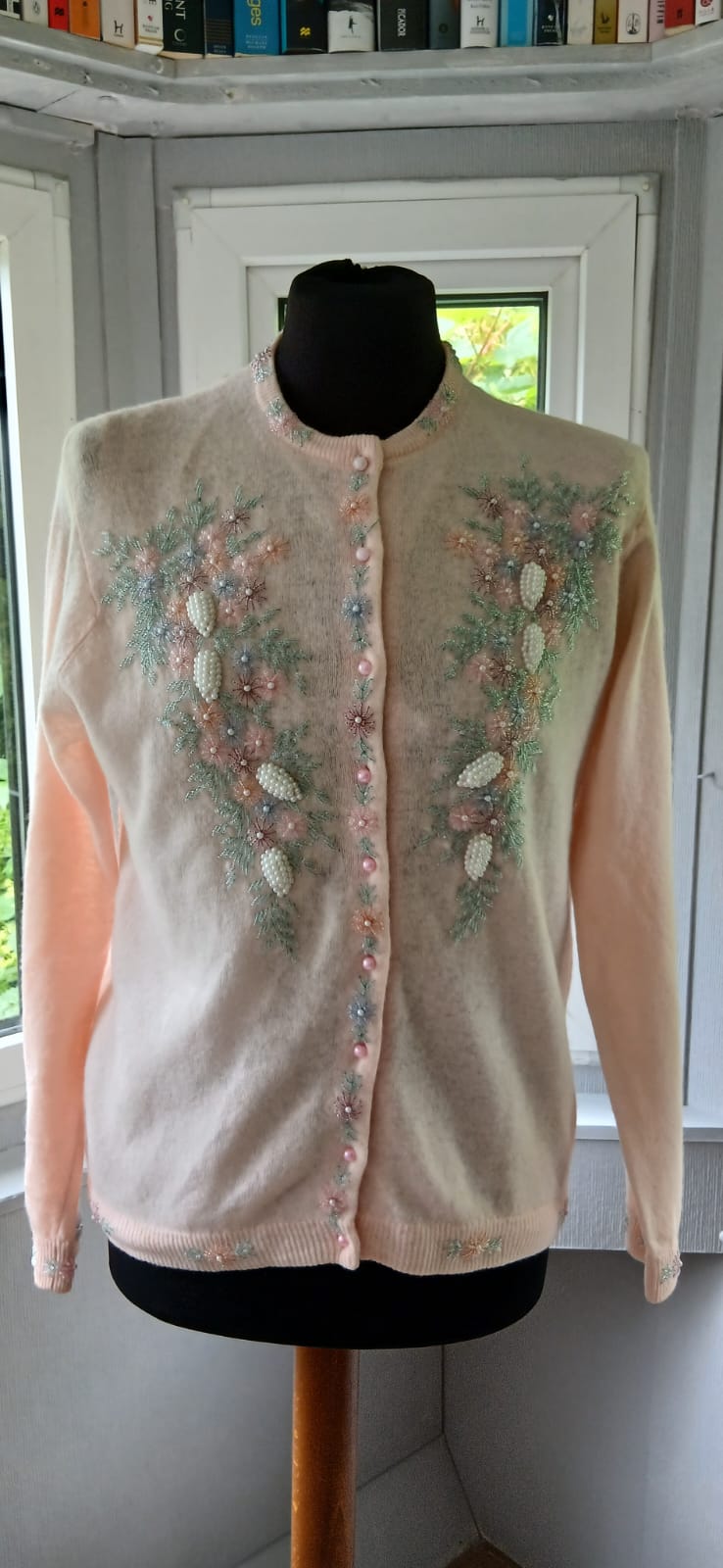 Vintage cardigan size 10/12