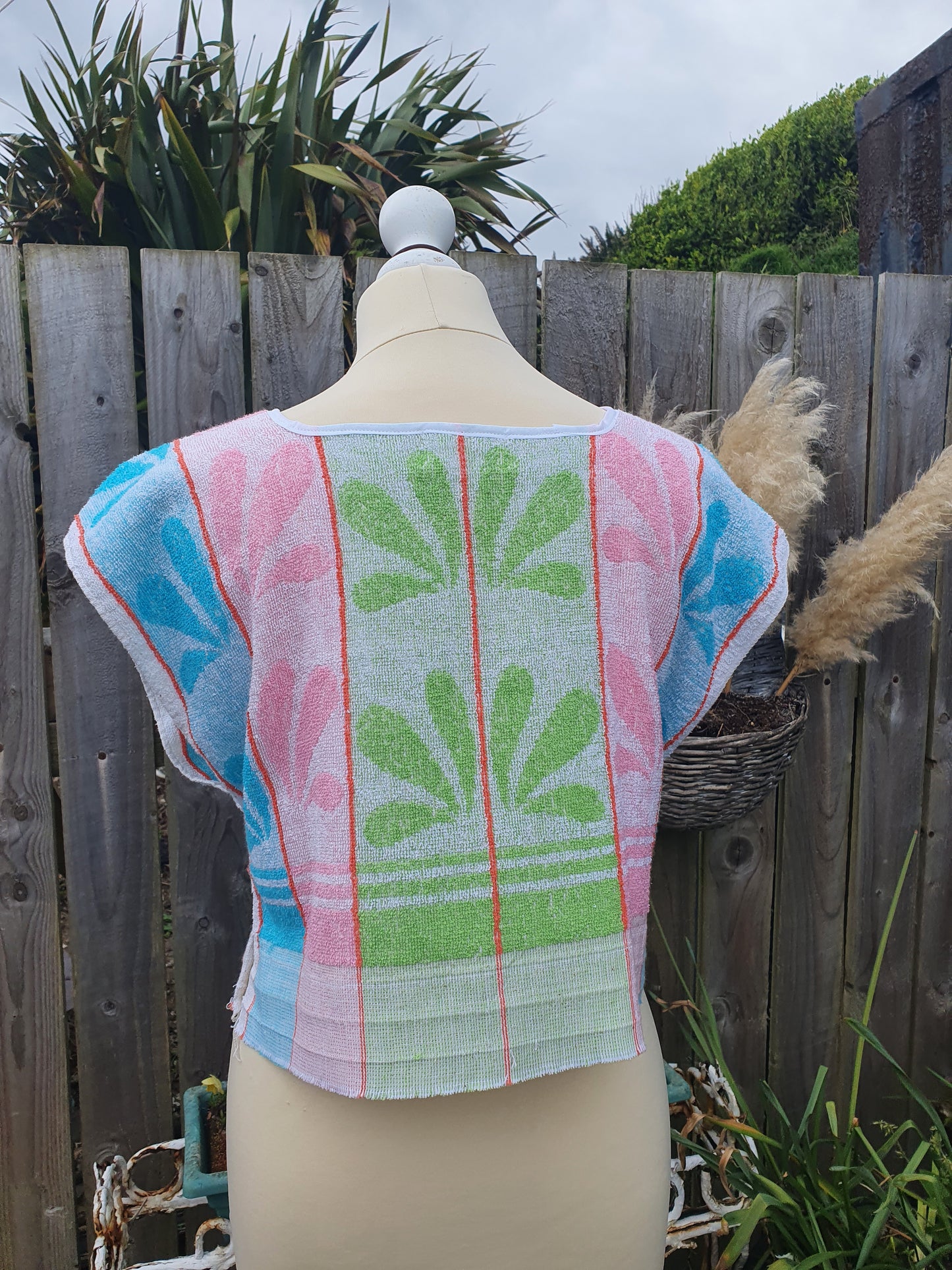 Vintage Towel Top Size 10 - 12