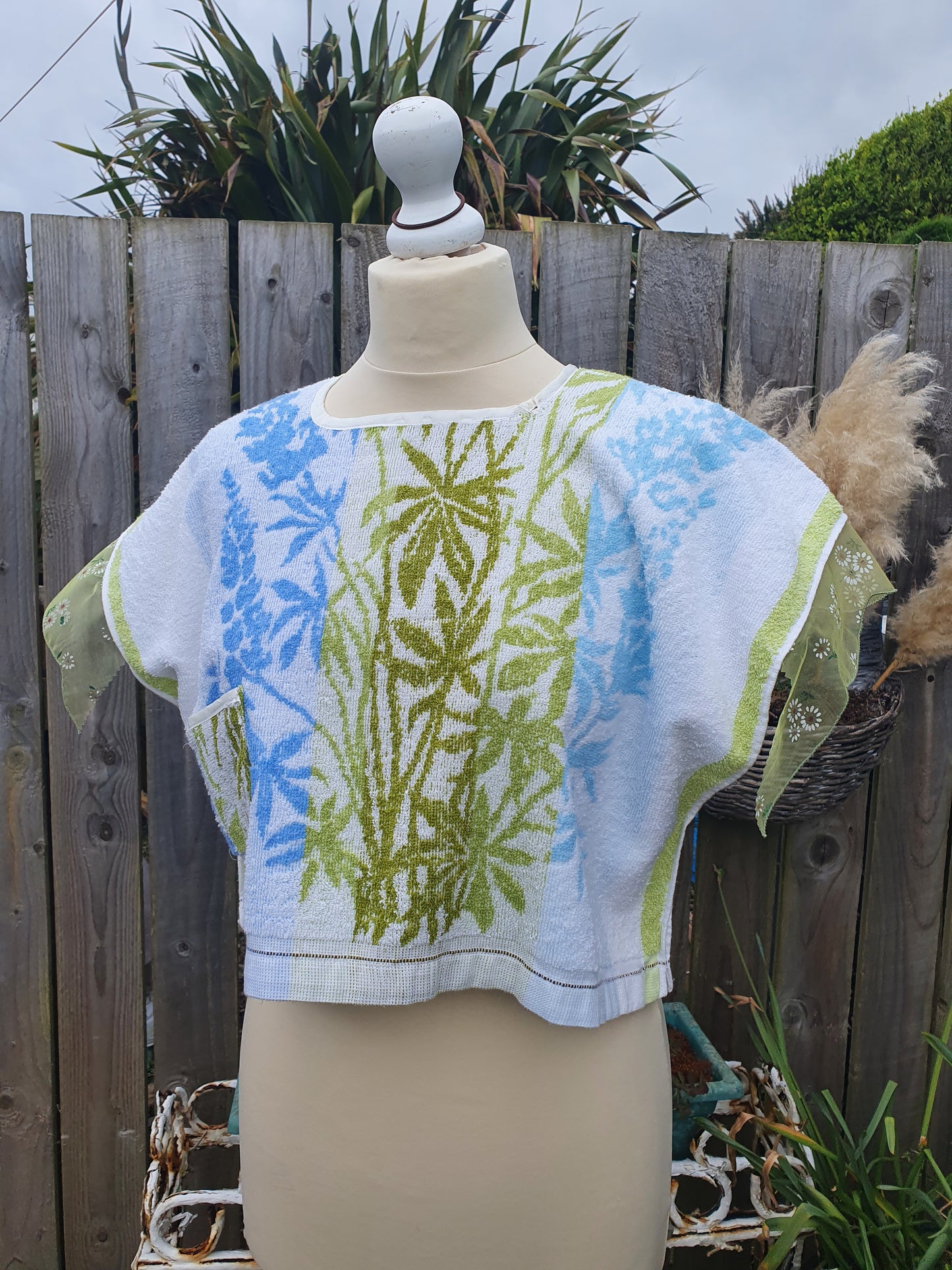 Vintage Towel Top Size 8 - 10