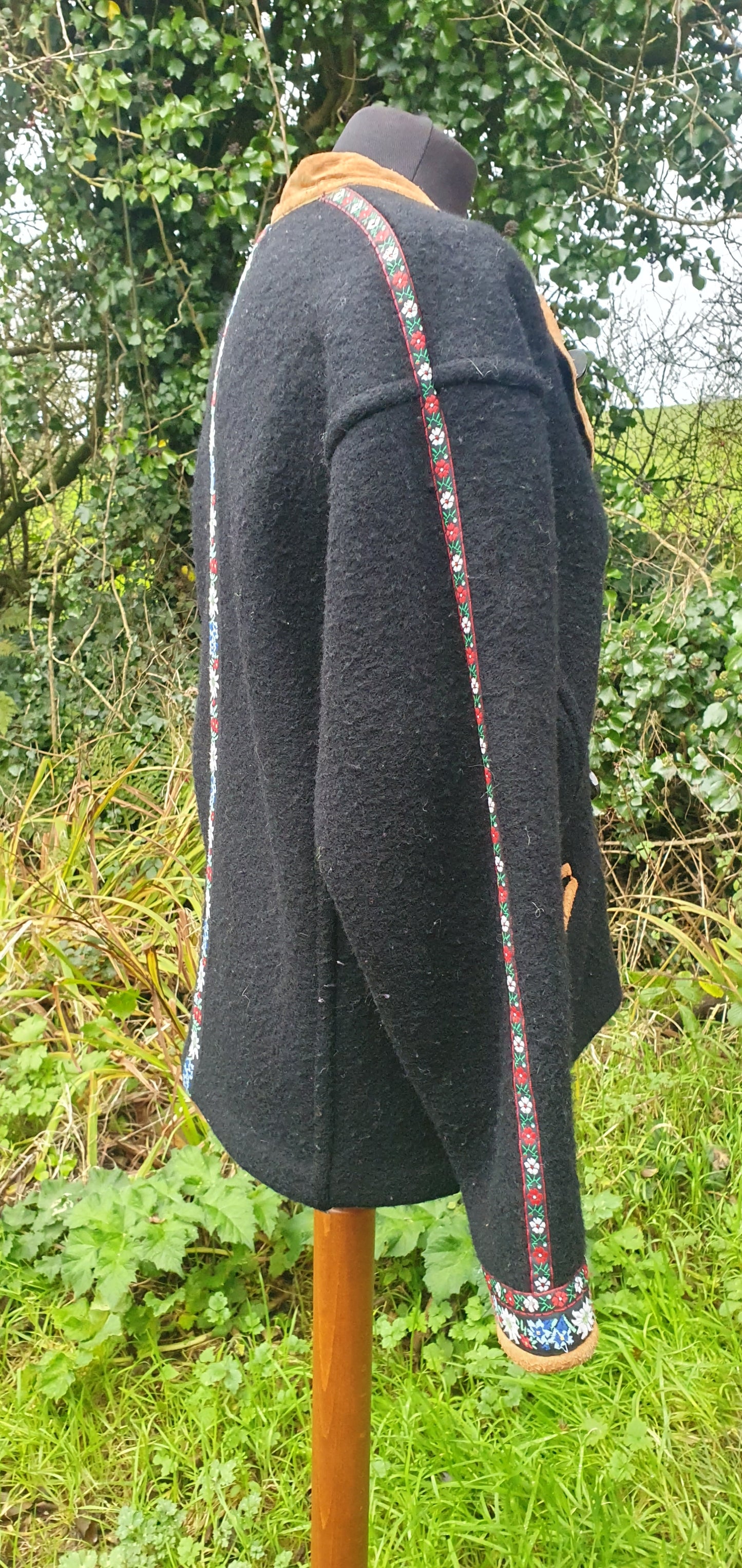 Vintage wool coat size 14