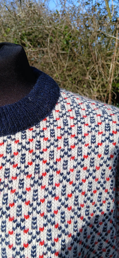 Vintage Norwegian sweater size 12/14