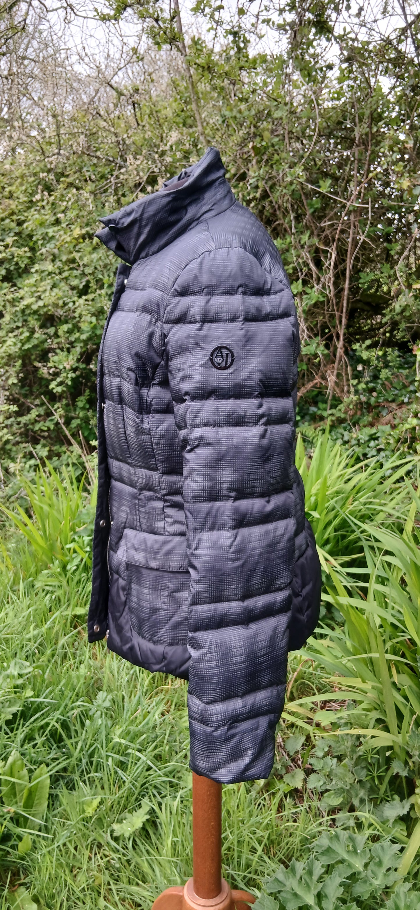 Armani exchange size 16