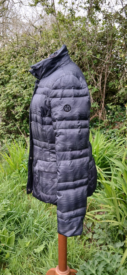 Armani exchange size 16