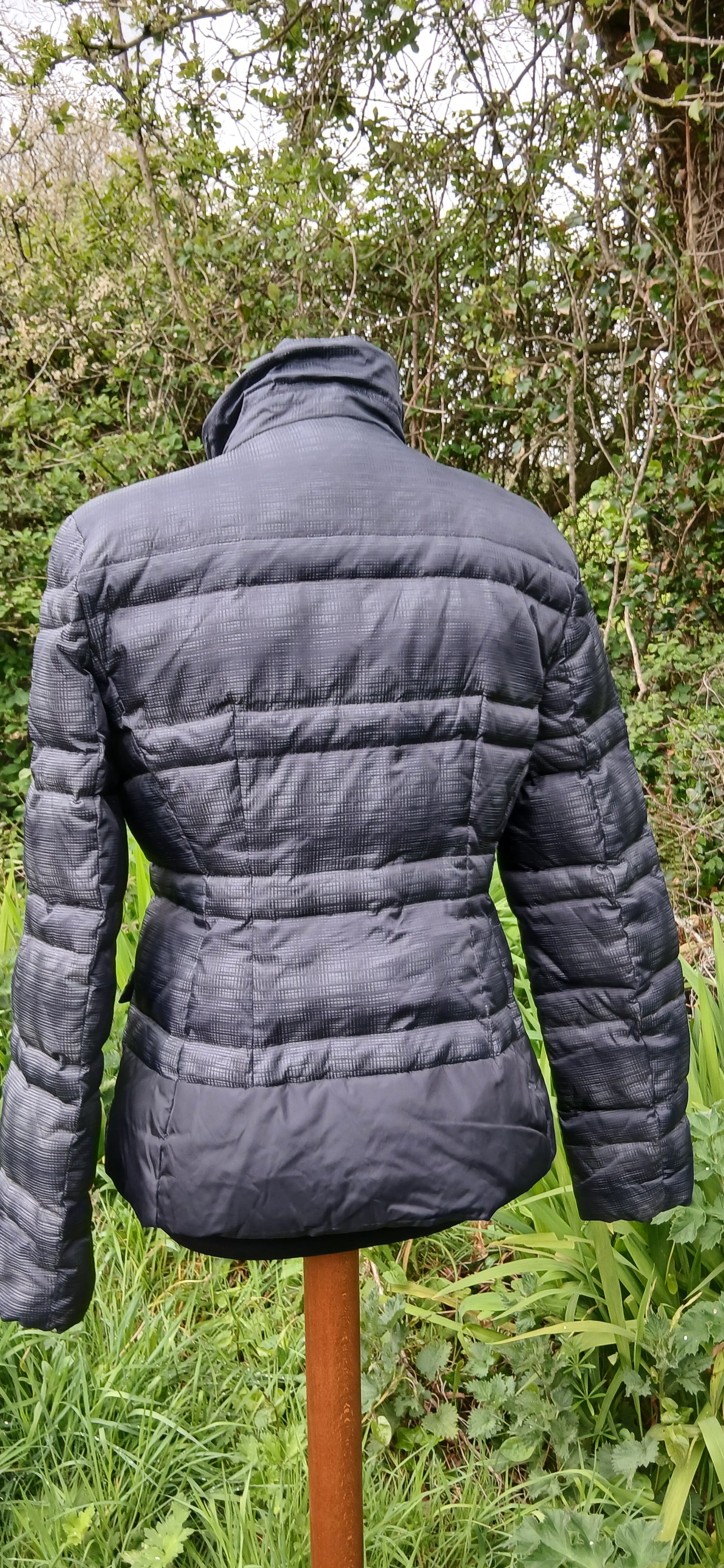 Armani exchange size 16
