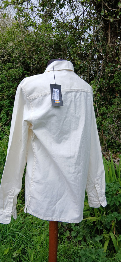 Divvies shirt small