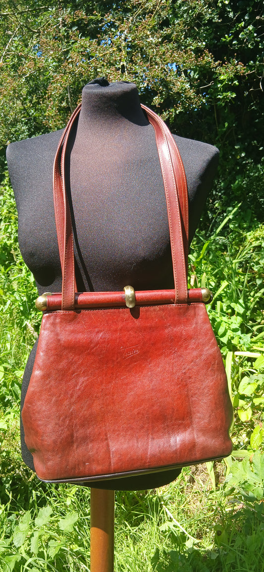 Vintage leather bag