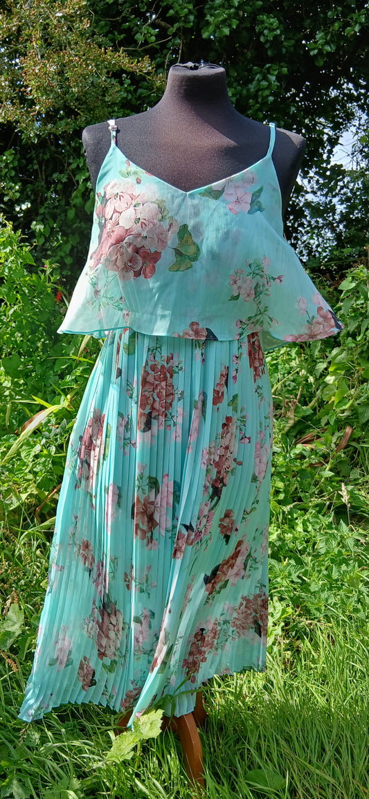 Urban touch dress size 8