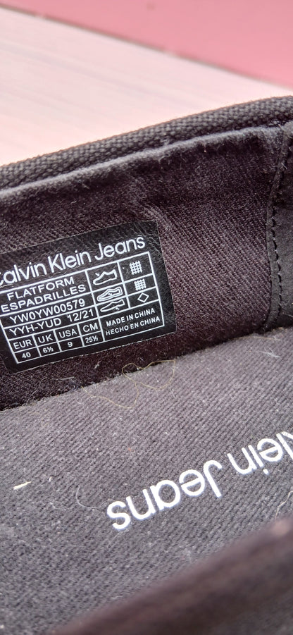 Calvin Klein size 6.5