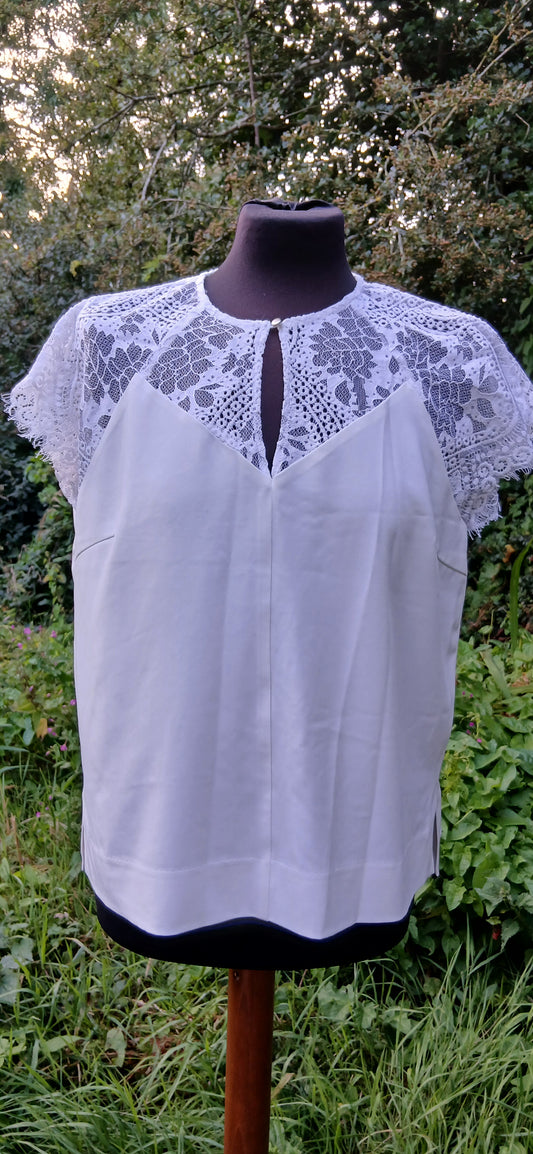 Inwear top size 14