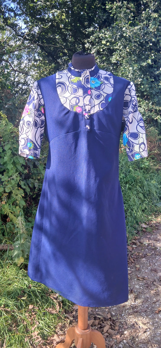 Vintage dress size 16