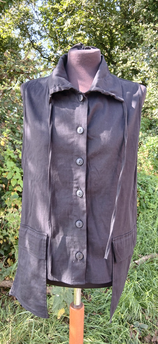 Luukaa top size 10