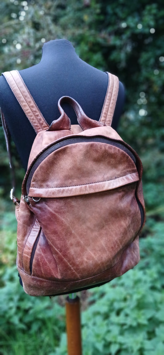 Vintage leather bag
