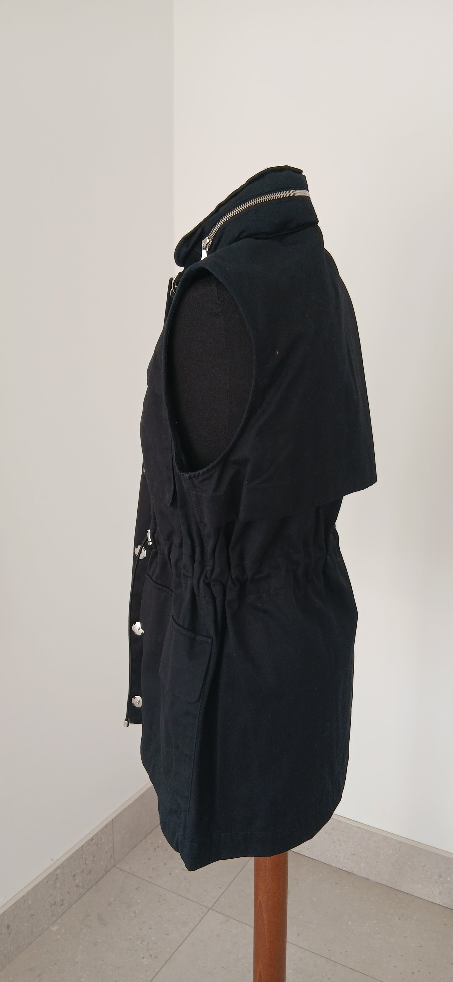 Victoria Beckham gillet size 12