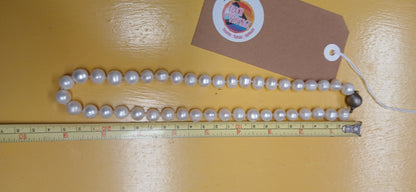 Vintage Pearl necklace