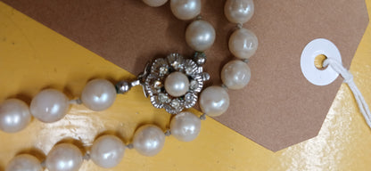 Vintage pearl necklace