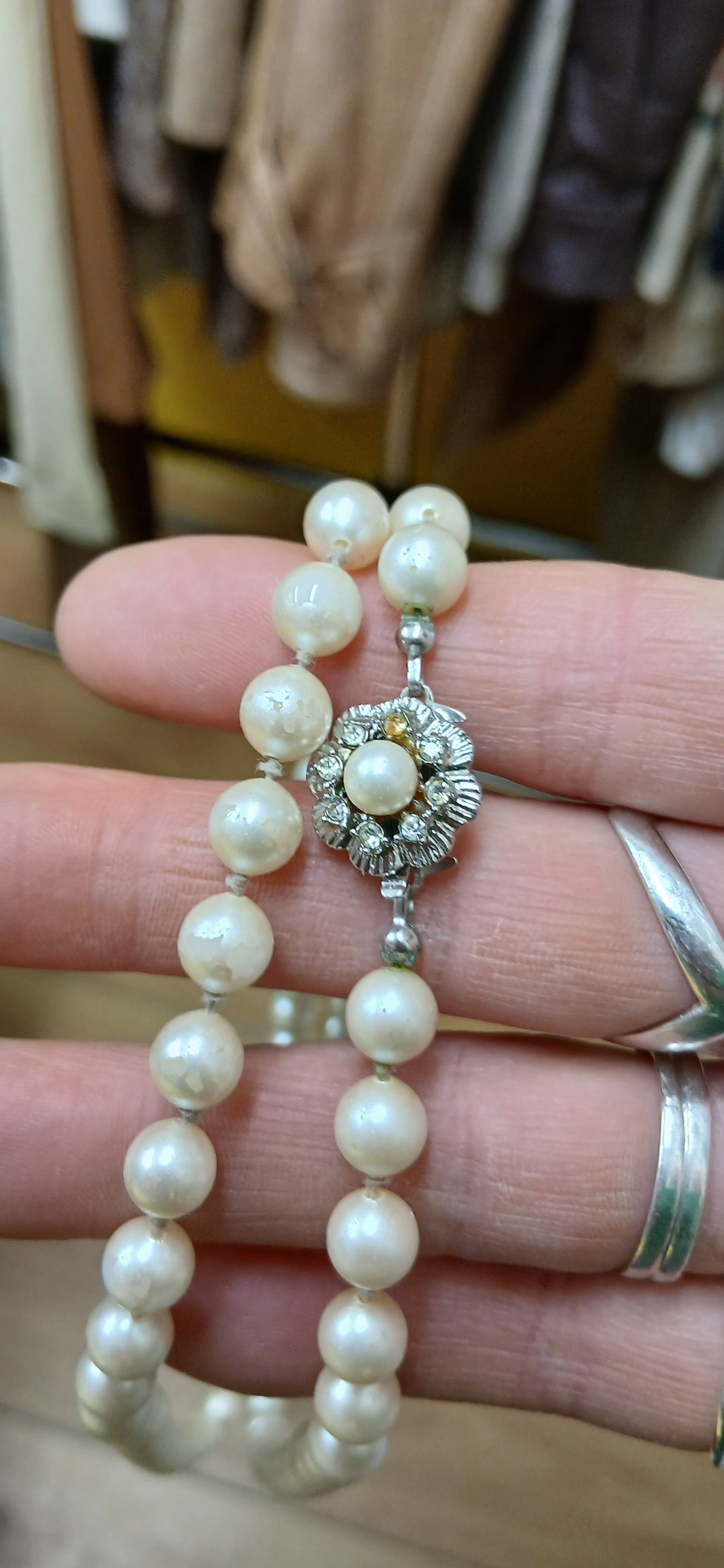 Vintage pearl necklace