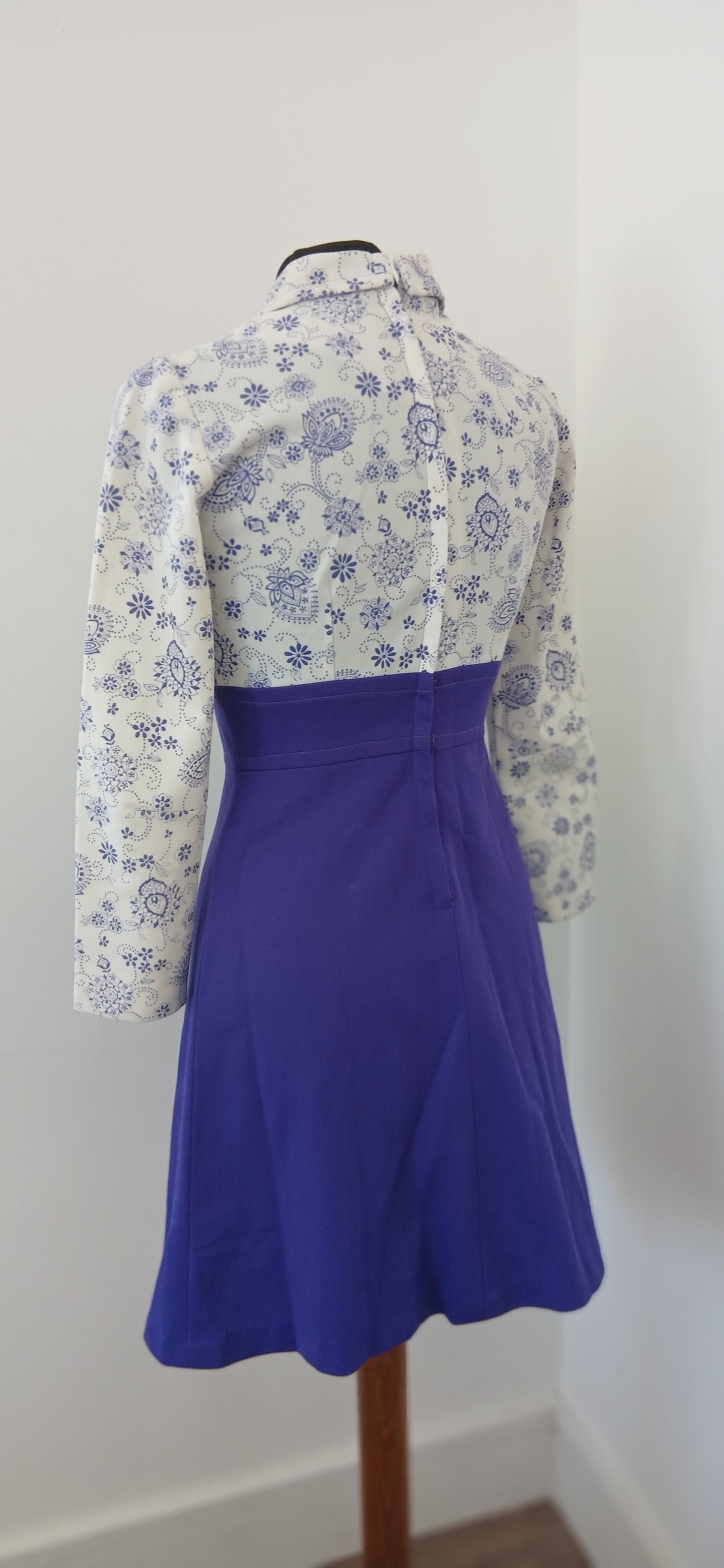 1960s vintage dress size 8