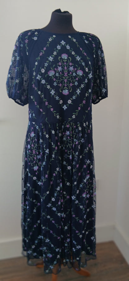 Monsoon dress size 18