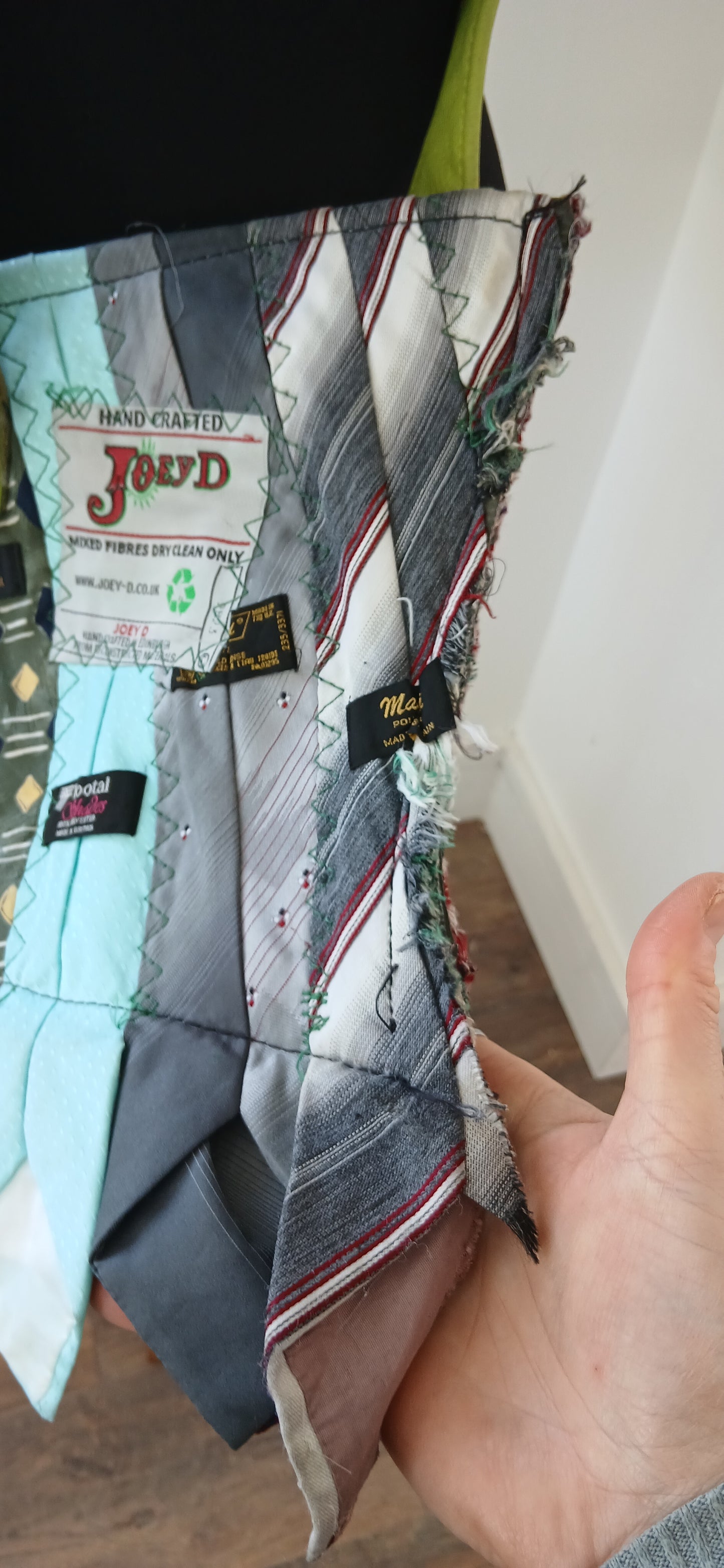 Handmade tie bag