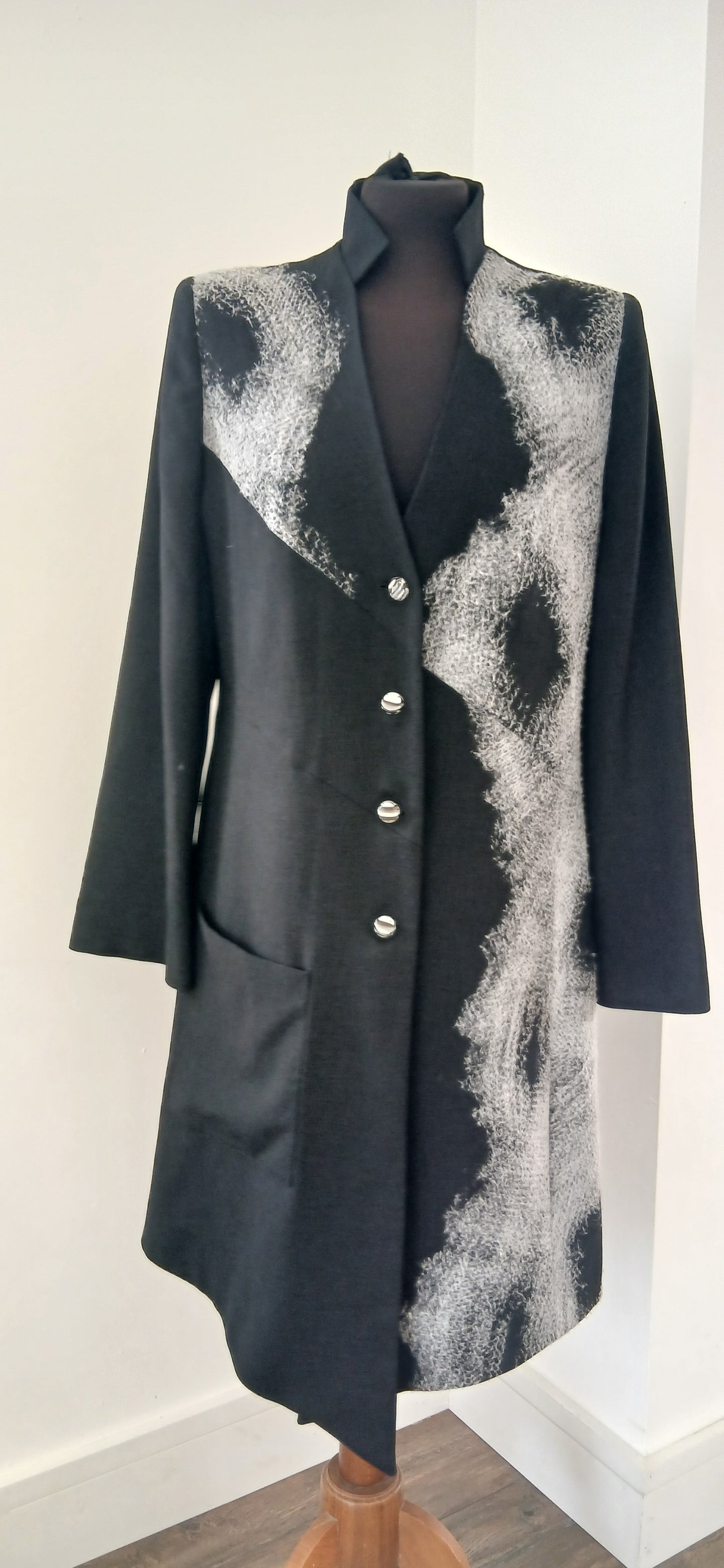 Trine Kryger Simonsen coat size 12
