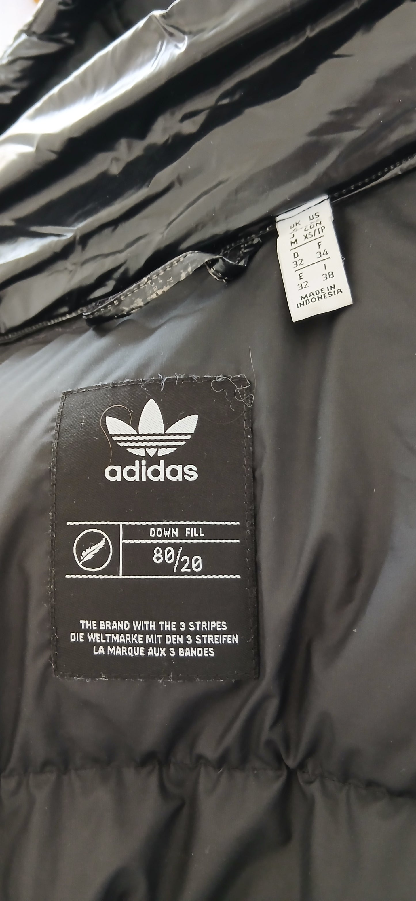 Adidas coat size 8