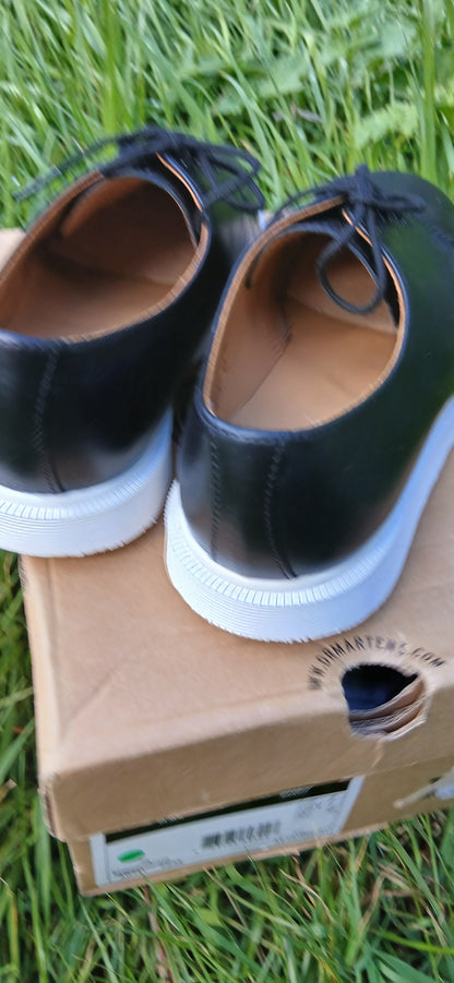 Dr Marten size 6