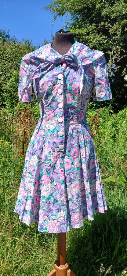 Vintage dress size 10