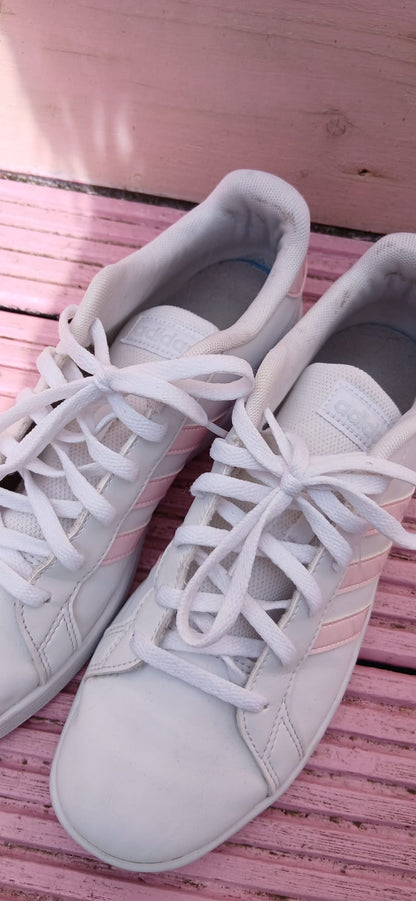 Adidas size 5.5