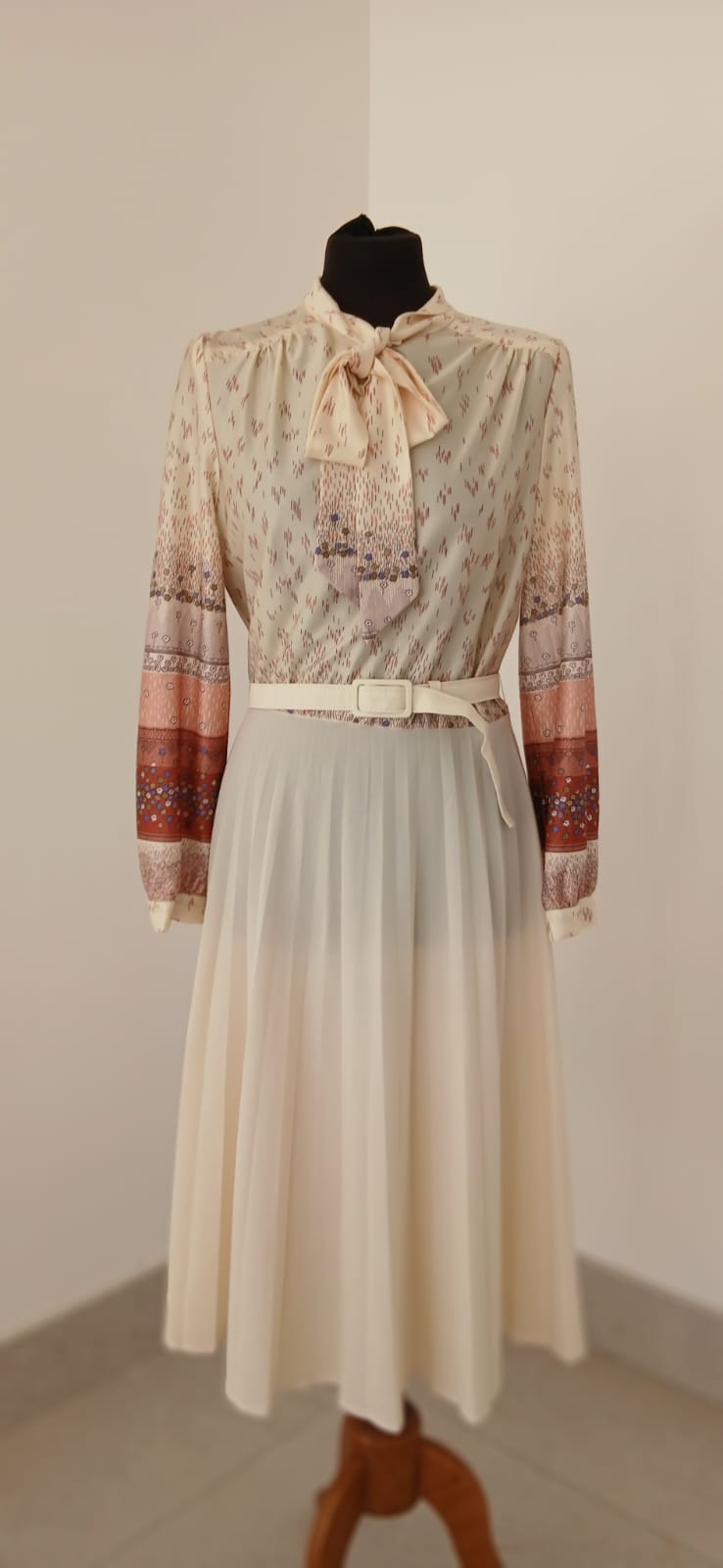 Vintage dress size 12