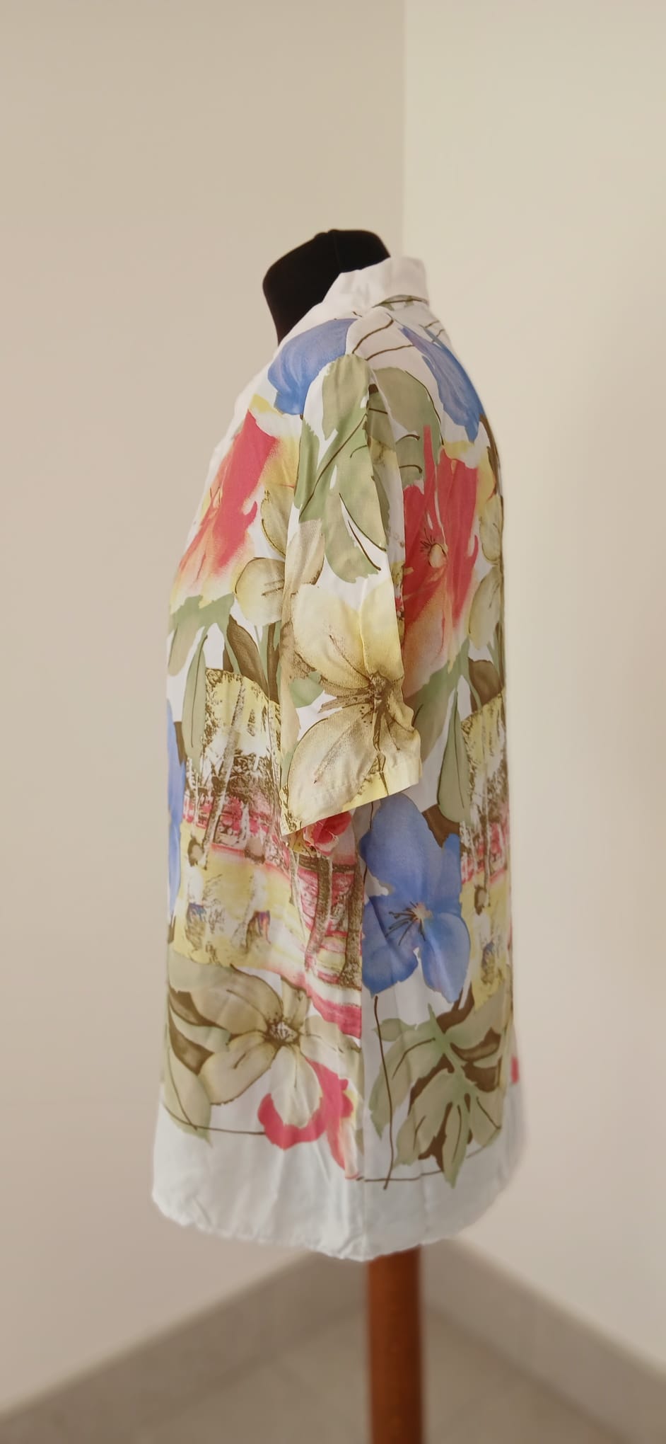 Vintage blouse size 18