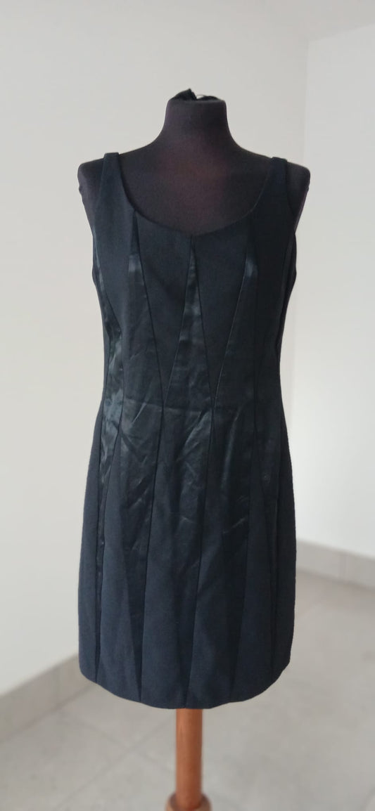 Joseph Ribkoff two piece size 10