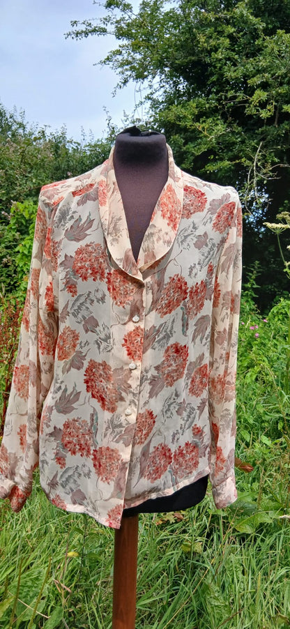 Vintage blouse size 14