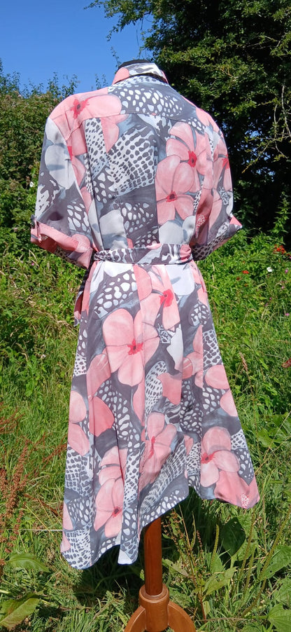Vintage dress size 18