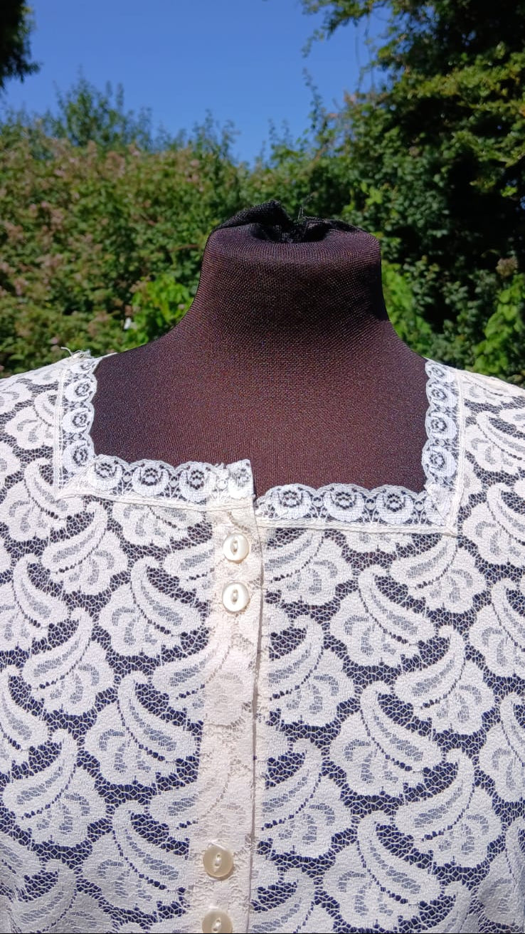 Vintage Cream Lace Blouse size 18