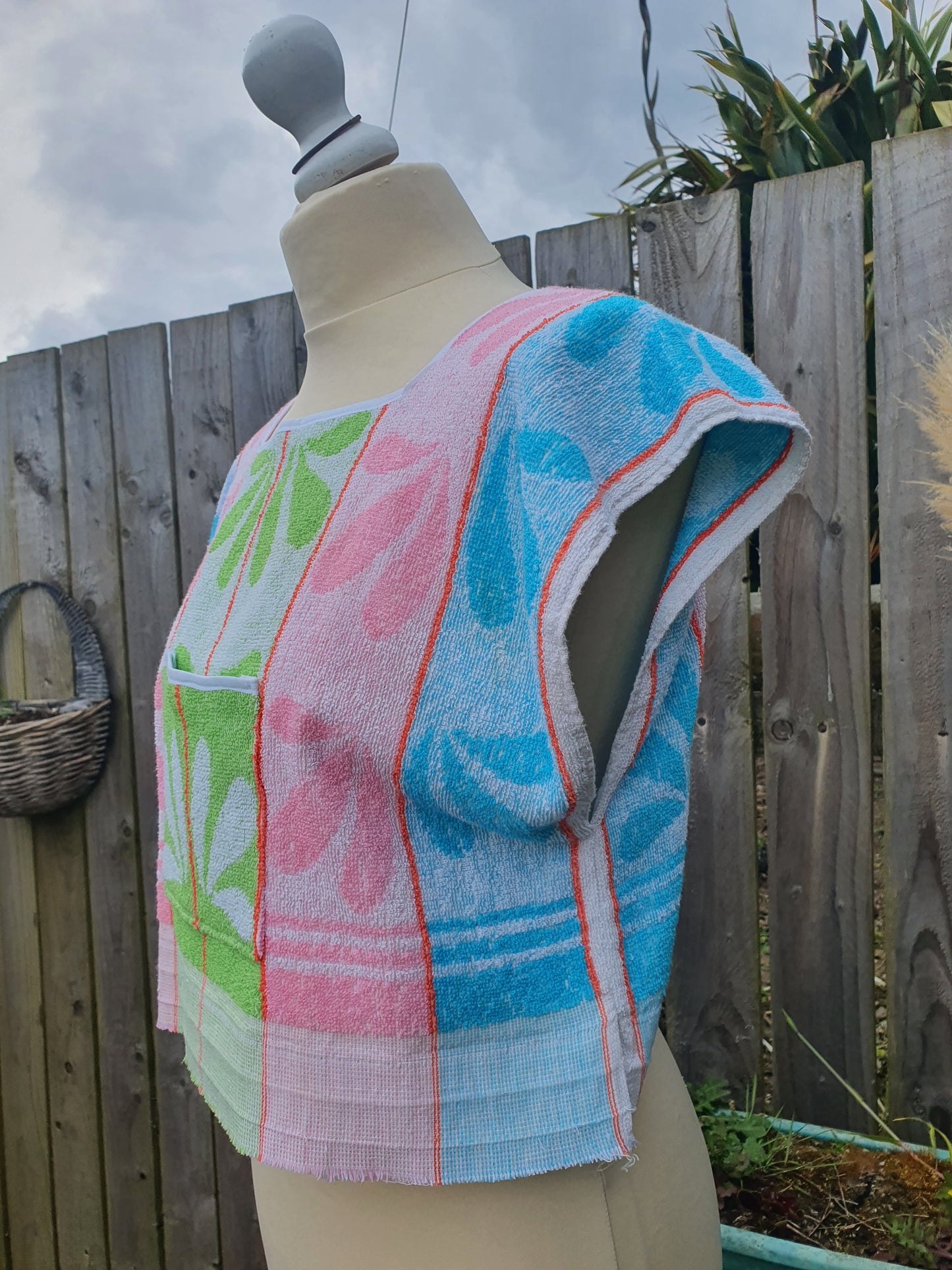 Vintage Towel Top Size 10 - 12